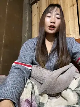 Snapshot of Maymay__ chatting on October 28, 2:23 pm Maymay   online show from October 28, 2:23 pm