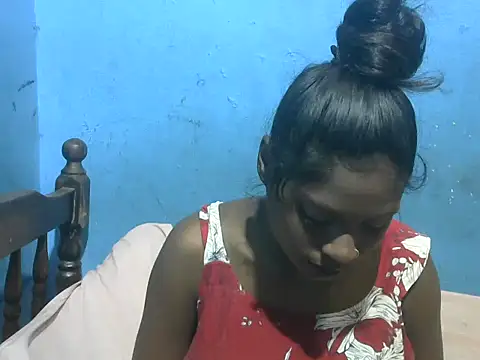 Indiansmiley01 online show from January 14, 4:45 pm