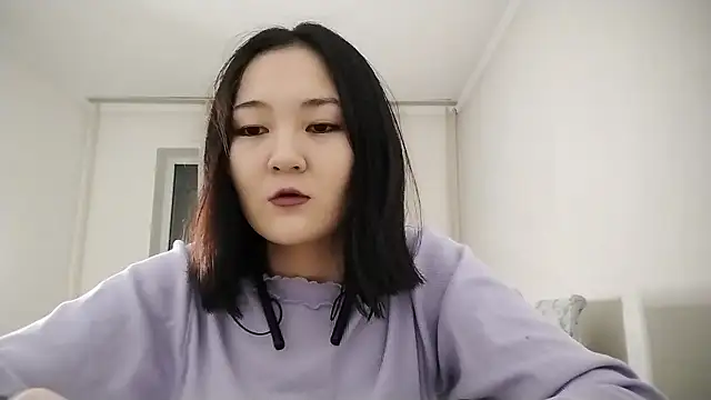 Lyndasilk online show from November 9, 2:13 pm