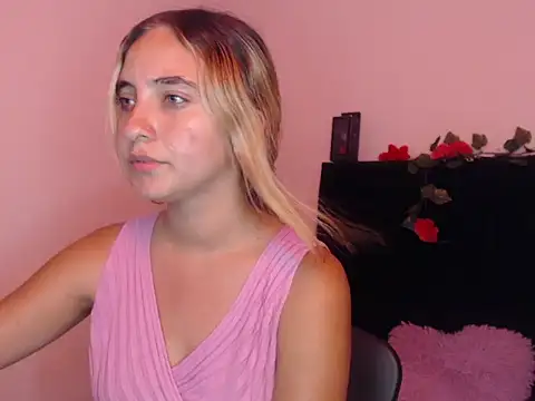 mandyy petite online show from October 14, 8:11 pm