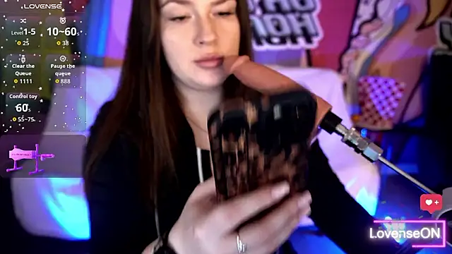 AliceOfWondersS online show from February 2, 8:24 am