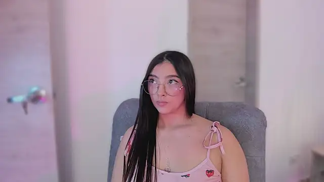 MirandaJohnson  online show from October 21, 12:09 pm