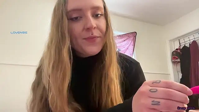 Pattyworld69 online show from April 3, 11:25 pm