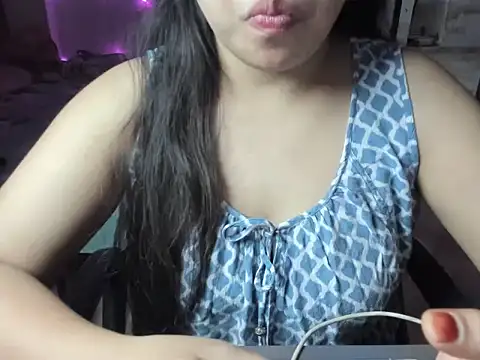 Divya68 online show from November 13, 5:01 pm