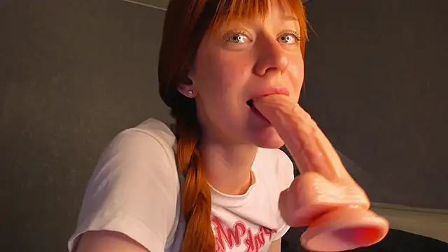 Snapshot of Soundless-Voice chatting on October 30, 3:35 pm Soundless-Voice online show from October 30, 3:35 pm