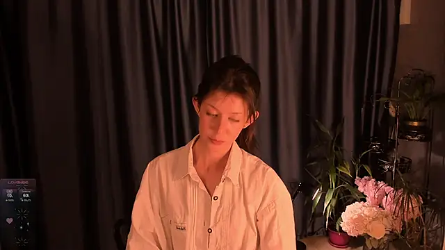 Snapshot of Soundless-Voice chatting on October 12, 12:40 pm Soundless-Voice online show from October 12, 12:40 pm