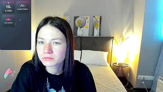 ChillGato online show from October 18, 9:01 am