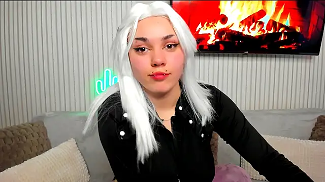 EricaHoff23 online show from October 18, 7:44 am
