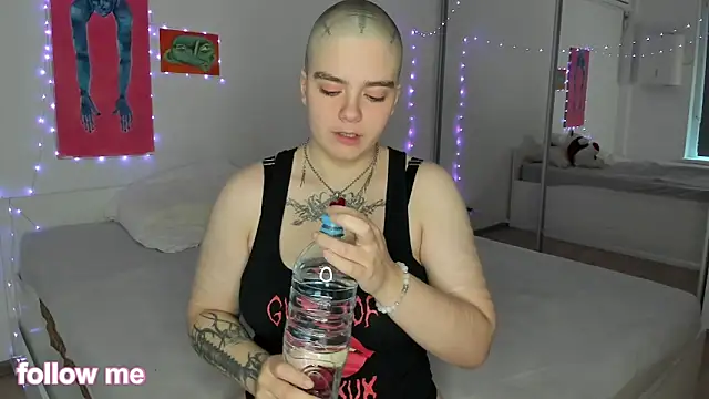 len be online show from November 9, 11:06 am