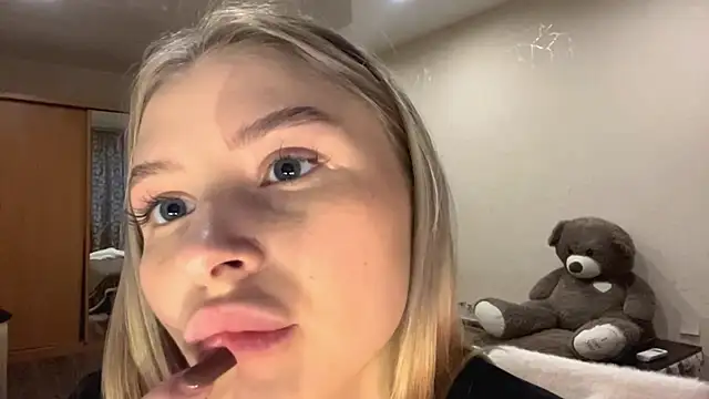 VictoriaMystery online show from October 19, 2:41 pm