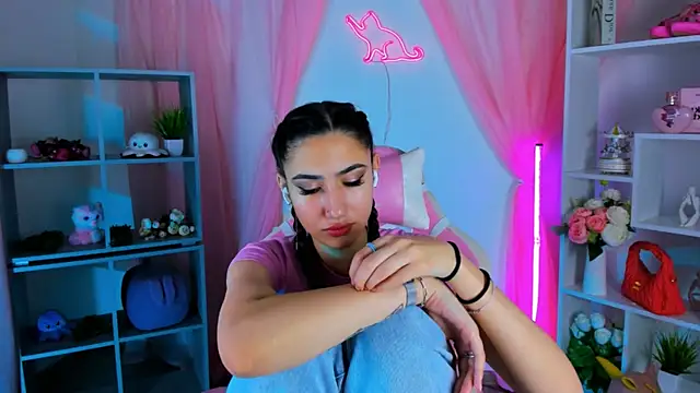 RebeckaThornton online show from November 12, 10:02 am