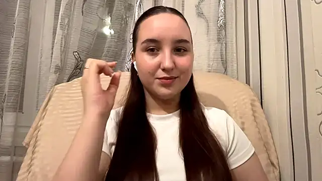 DaisyMolly online show from November 8, 9:42 pm