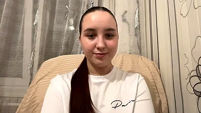 DaisyMolly online show from November 4, 7:19 pm