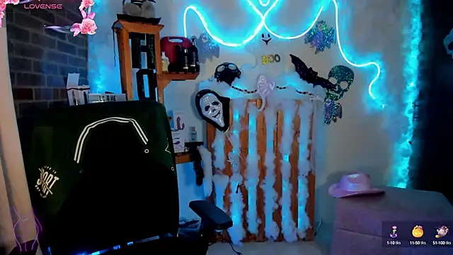 Lizz martins online show from October 18, 12:57 am