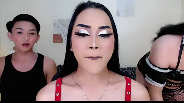 Wild bitch xx online show from November 4, 3:17 pm