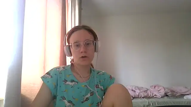 LuckySLove online show from June 23, 2:04 pm