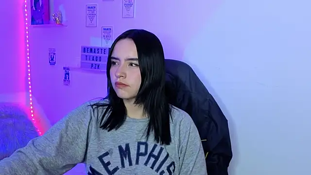 Emily Lindey online show from March 6, 5:35 am