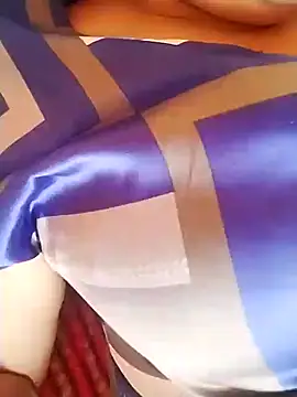 Snapshot of Sameronaa chatting on October 13, 2:09 pm Sameronaa online show from October 13, 2:09 pm