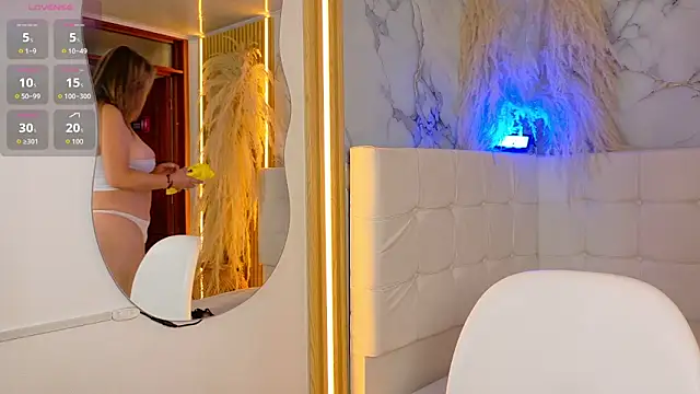  Pamelamilf online show from February 11, 12:50 pm