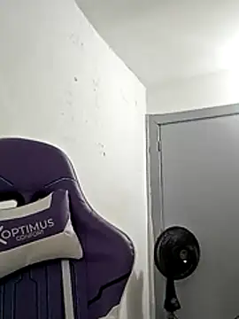 La-Gatiita-trans online show from October 16, 2:36 am