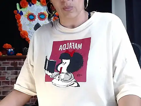 Lucyy Naugthy online show from November 14, 7:14 pm