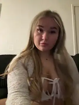 Princessvoltage online show from October 28, 11:42 pm