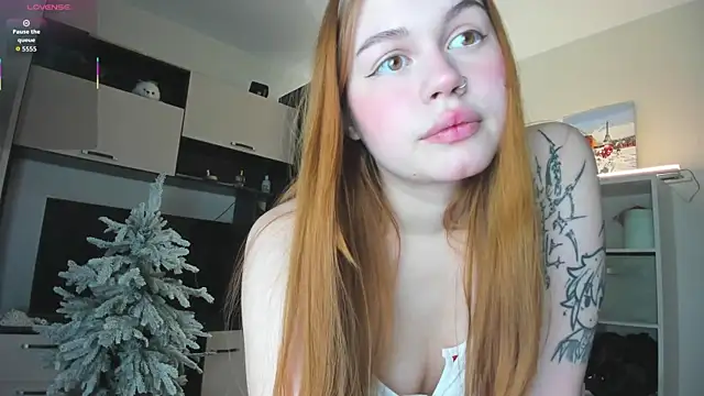 HeatherNextDoor online show from December 3, 3:20 am