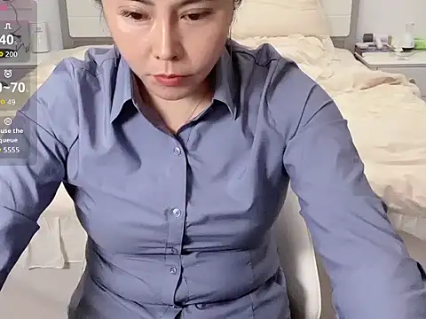 susu-yyds online show from October 21, 12:20 pm