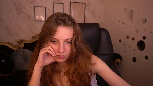 CuteeFoxy online show from June 1, 1:02 pm