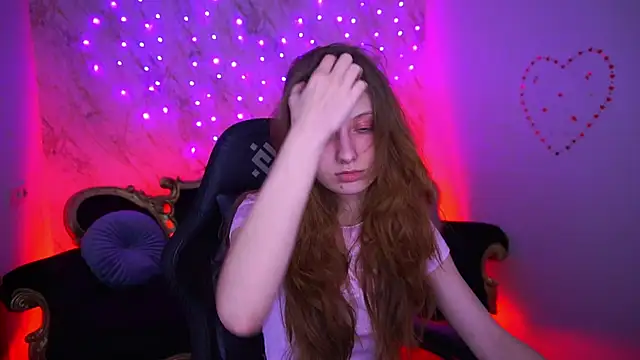 CuteeFoxy online show from February 26, 2:38 pm