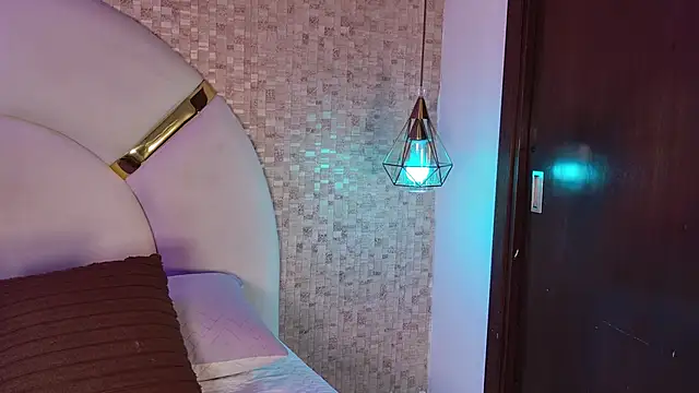 emmy rose25 online show from March 4, 11:39 am