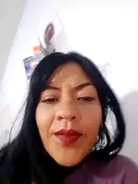 canelaholliwood online show from October 27, 12:01 pm