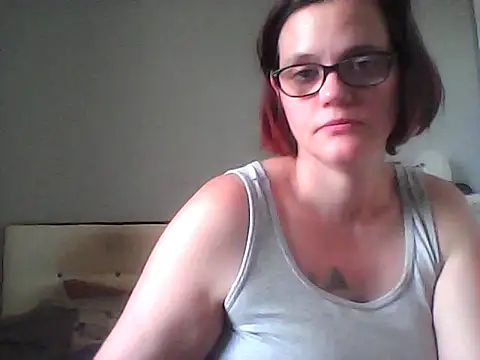 petitcouple online show from November 1, 4:00 pm