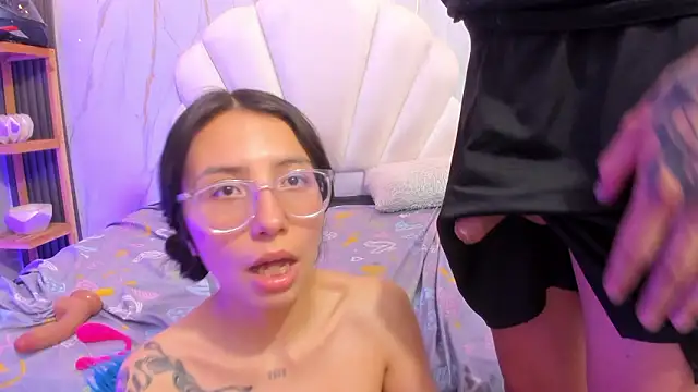 AnnieAndLeandro online show from January 15, 9:43 pm