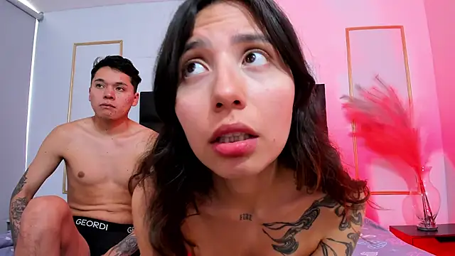 AnnieAndLeandro online show from November 25, 8:20 pm