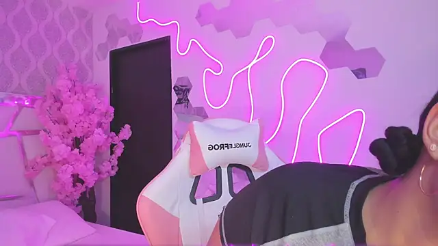 DevoraCarther online show from November 25, 2:52 pm