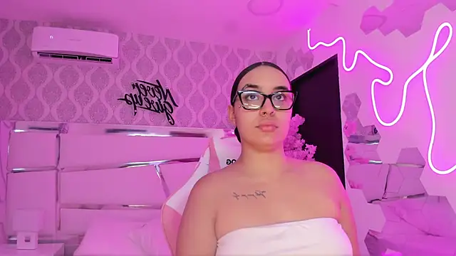 DevoraCarther online show from November 17, 1:23 pm