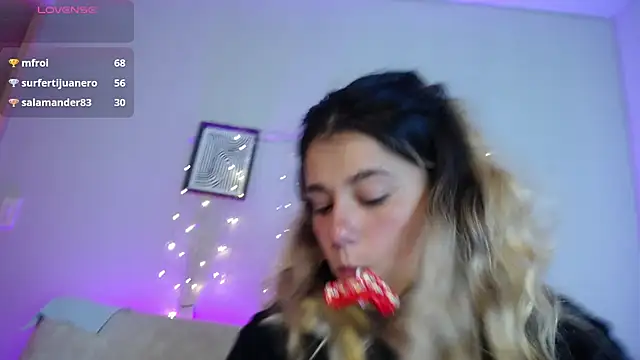 Sweet Bella Valery online show from March 15, 10:34 pm