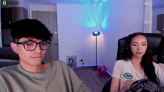 Mikeyvioleta  online show from February 10, 2:09 pm