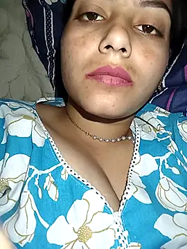 kiaara01 online show from October 17, 7:17 pm