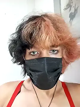 Maki Morningstar online show from October 15, 4:20 pm