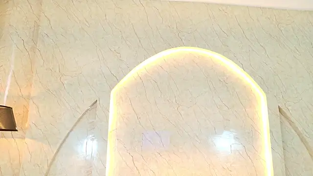 Antonella Russo1 online show from March 31, 1:00 pm