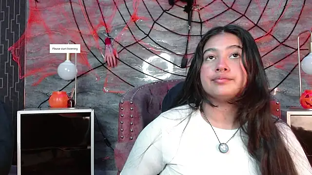 lilithst  online show from October 28, 9:19 pm