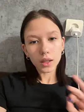 AngelaXSmile online show from October 16, 5:59 pm