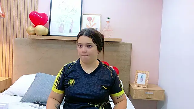 Tessa Stone online show from February 27, 3:50 am