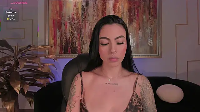 ChristineFord  online show from December 20, 8:13 pm