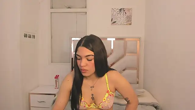 AbrilNasty online show from October 18, 1:14 pm