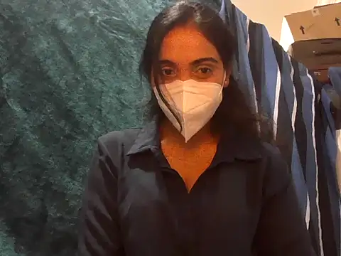 shainiasha1 online show from May 28, 5:33 pm