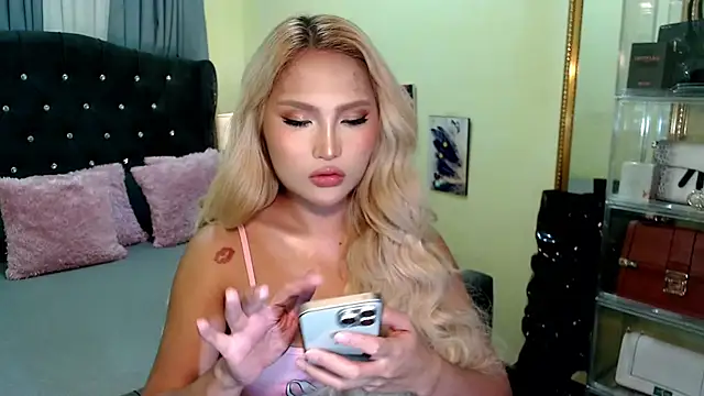 Sammyloove online show from July 24, 2:37 pm
