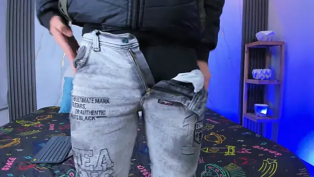 hoot booys  online show from April 20, 9:29 pm